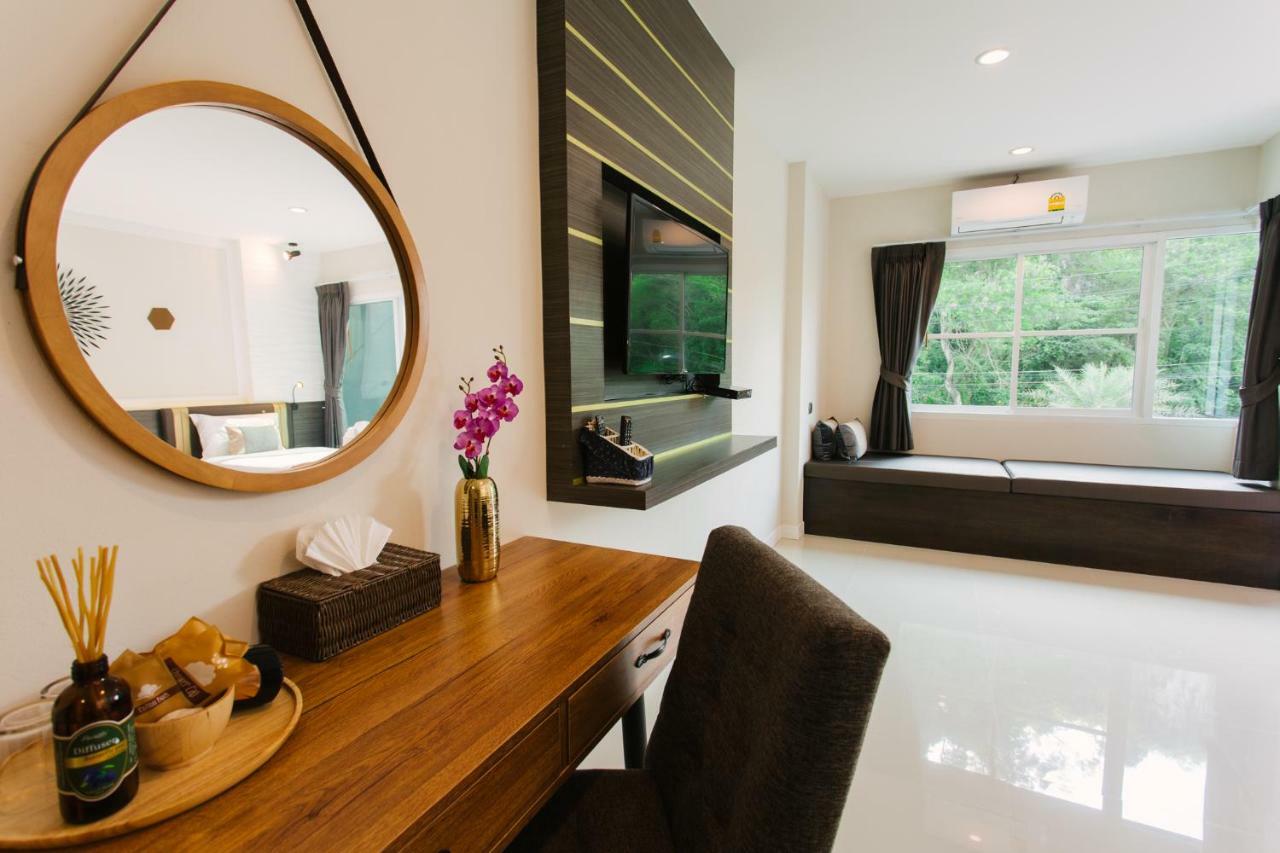 Ingnam Pool Villa *