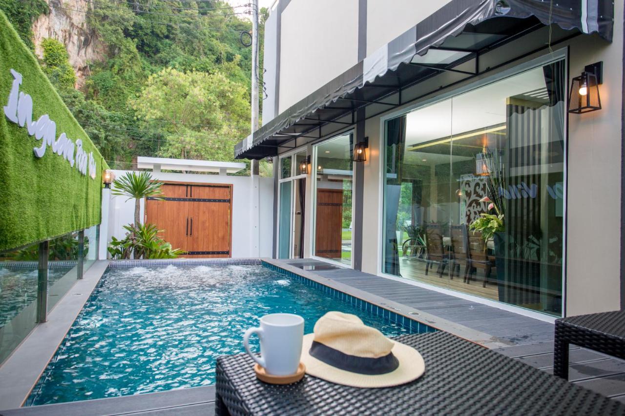 Ingnam Pool Villa *