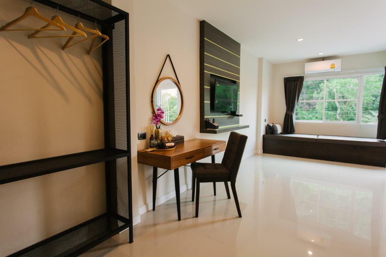 Ingnam Pool Villa